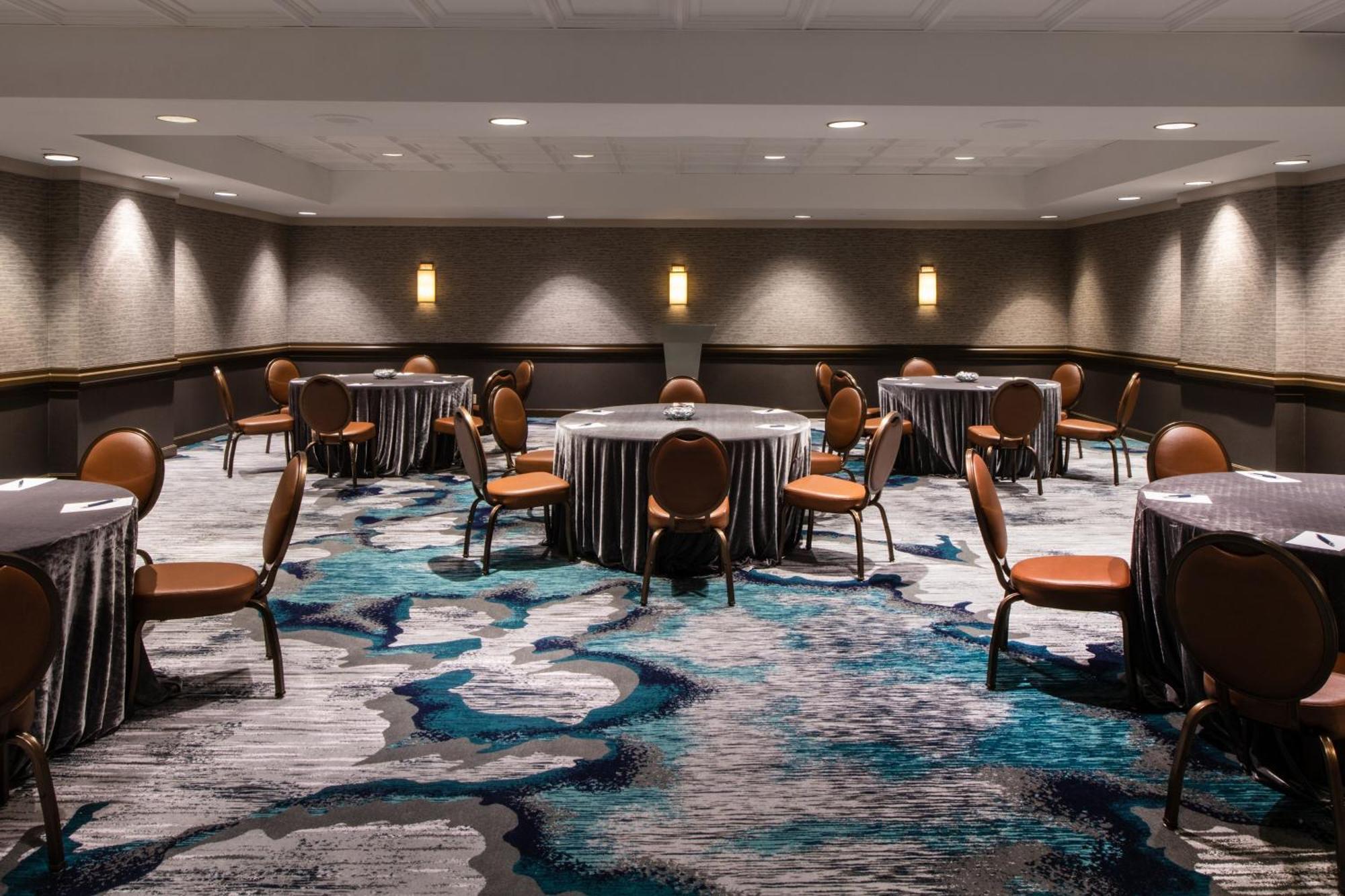 Sheraton Oklahoma City Downtown Hotel Dış mekan fotoğraf